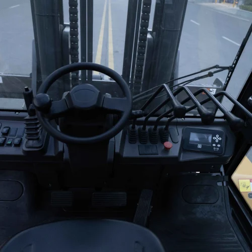 xe nang dau 10 tan 1