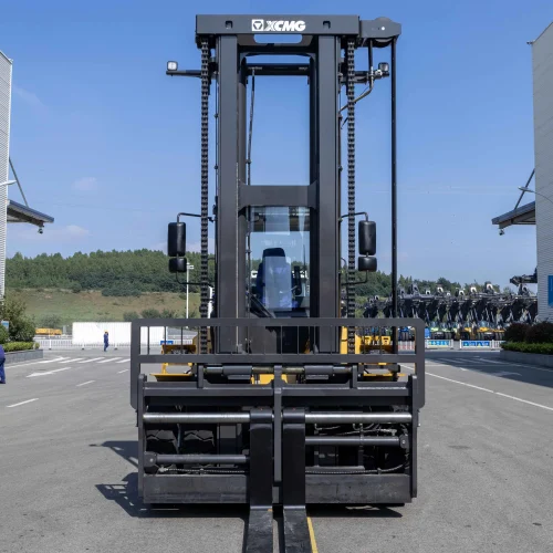 xe nang dau 16 tan xcmg 2