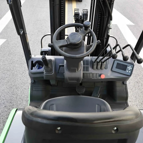 xe nang dien ngoi lai 1.5 tan 3