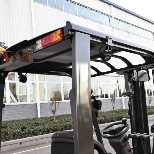 xe nang dien ngoi lai 1.5 tan 4